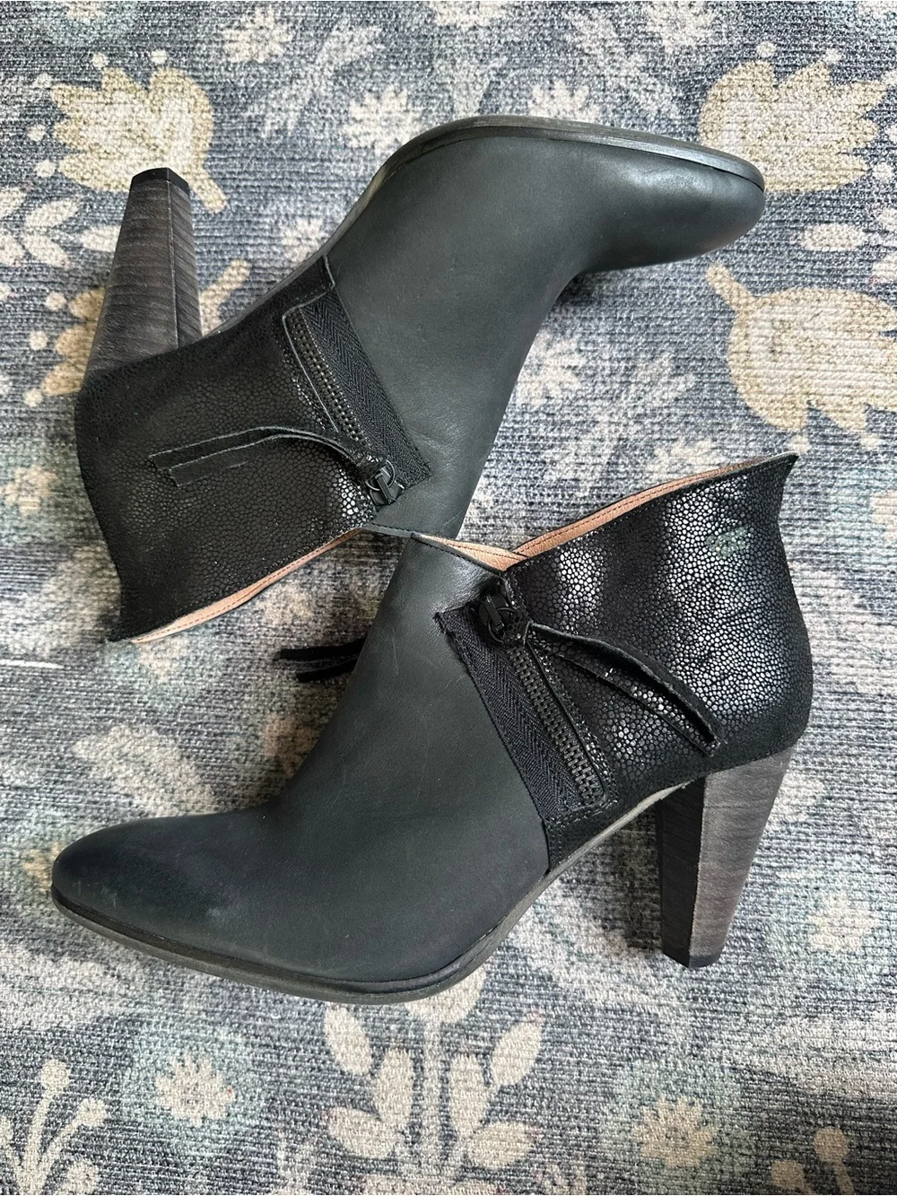 Coque Terra Black Leather Suede Dot Detail Ankle Boots Sz 41